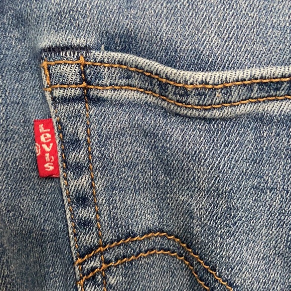 Levi’s Wedgie Straight Leg Jean - Picture 4 of 8